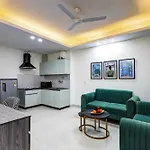 1Bhk Suites Opp Marriott - Huda City Centre