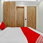 Hotel O The Royal Guest House