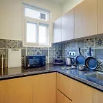 Flxho Penta - 1 Bhk Luxury Apartments Golf Course Road