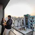 Lime Tree Luxury 2Bhk Serviced Apartment Near Artemis Hospital Gurgaon