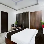 Townhouse Delight Inn