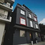 Collection O Townhouse 069