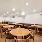Super Townhouse 158 Near Netaji Subhash Marg Near Appu Ghar