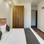 Super Townhouse Ma-32