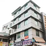 Hotel O Moonlight Residency