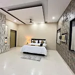 Gobravo 11 - 6Bhk Farm With Pool And Garden - Gurgaon