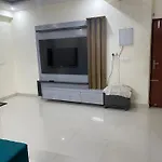 Cozy 2 Bhk Flat In Apartment