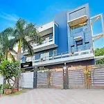 Super Townhouse Sector 49 Sohna Road