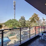 Hotel Wedlock Premium Huda City