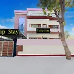 Tulip Stay - 3Bhk Golf Course Road, Near Hong Kong Market & Metro Mall