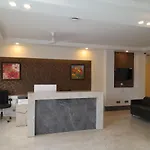 Hotel The Luxem - Behind Ibis Hotel Gurugram