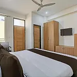 Super Hotel O Star Corporate Suite