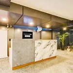 Super Townhouse Oak Udyog Vihar