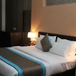 Royal Residence On Golf Course Road