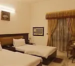 Fabhotel Dee Novo Phase 1
