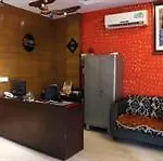 Oyo Premium Near Dlf Square Building