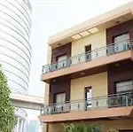 Oyo Premium Near Dlf Square Building