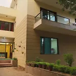 Hotel Mayarch Premium