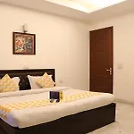 Fabhotel Aksh Palace Dlf Phase 2