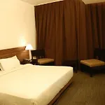 Red Earth Hotel