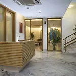 Fabhotel Mg Road Iffco Chowk