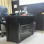 Oyo Rooms Sikanderpur Metro