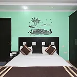 Oyo 6895 Hotel Cybercity Rooms & Suites