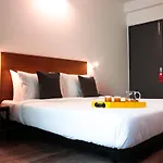 Fabhotel The Runner