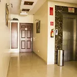 Fabhotel Mintstar Sector 38