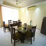 Sparklin Suites