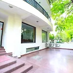 Sparklin Suites