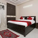 Oyo 9997 Navru Heritage