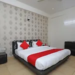 Oyo 17257 Sunset Residency