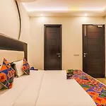 Fabhotel Daffodil Huda City Center