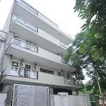 Oyo 16953 The Grace Residency
