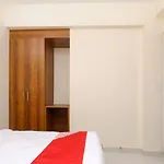 Oyo 16953 The Grace Residency