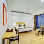 Oyo Townhouse 89 Hongkong Bazaar
