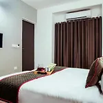 Fabhotel The Runner