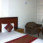 Maxfort Budget Hotel Gurgaon