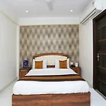 Oyo 6812 Aruma Residency