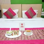 Oyo 8526 Sd Royal Inn