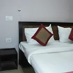 Maxfort Hospital Apartment