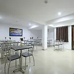Oyo 9587 The Royal Crowne