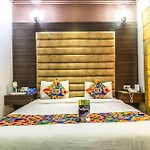Fabhotel Moon Hospitality Dlf Phase 3