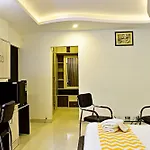 Fabhotel Wood Stay Inn