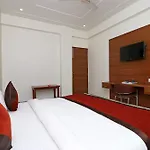 Oyo 10200 Hotel The Aroma Residency
