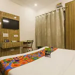 Fabexpress Star Guest House
