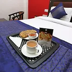 Oyo 3251 Royal Inn