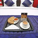 Oyo 3251 Royal Inn