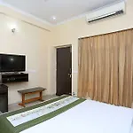 Oyo 9188 Near Dlf Phase 1